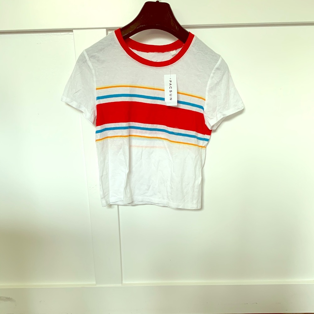 Short sleeve cropped PacSun tee shirt